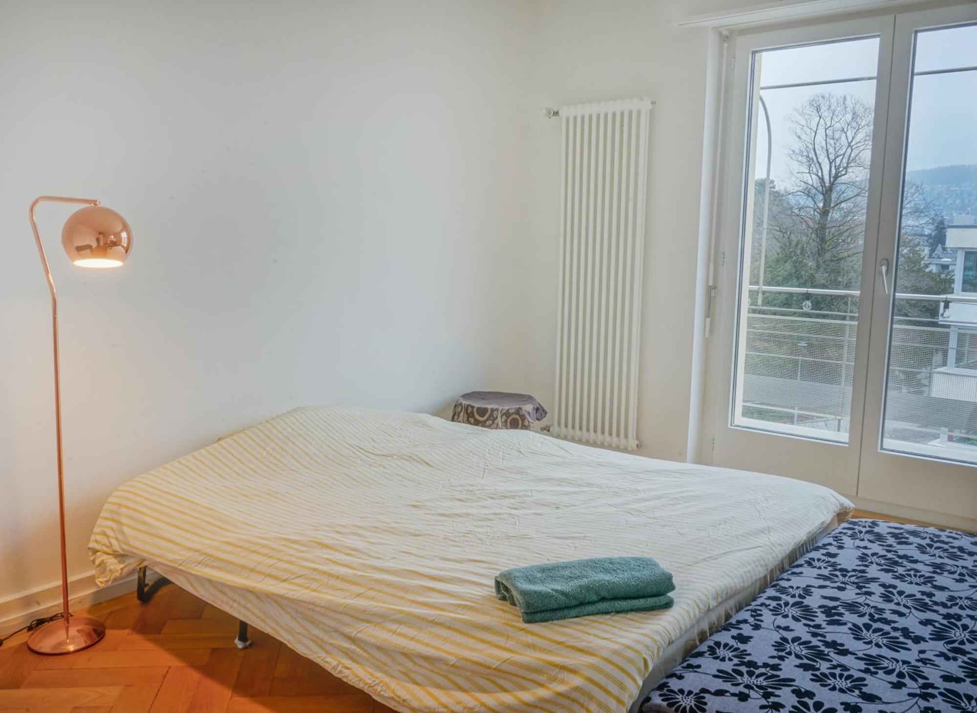 Downtown - Large, Quiet Private 