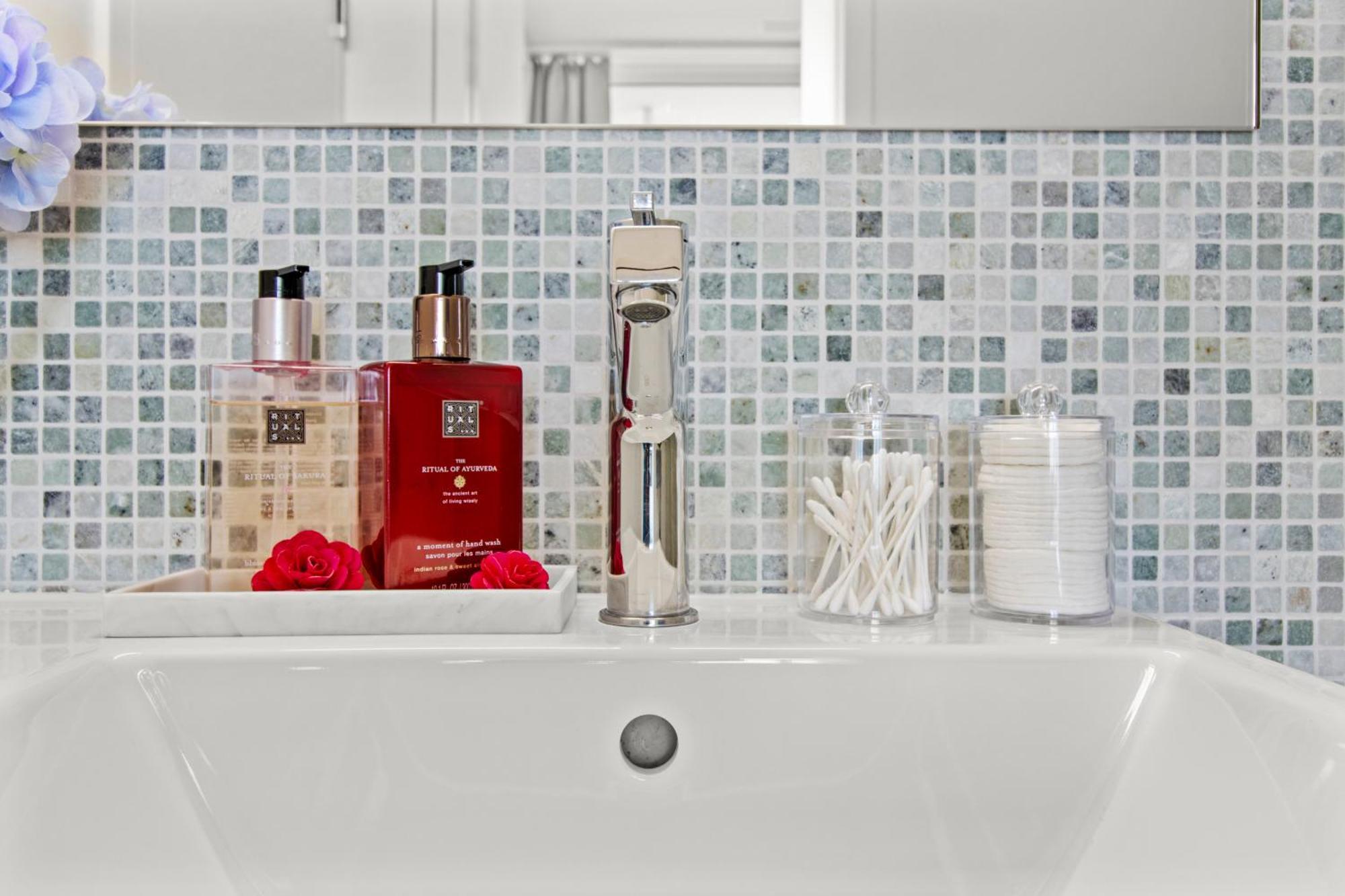 Btqluxurypenthousetopviewac Apartment