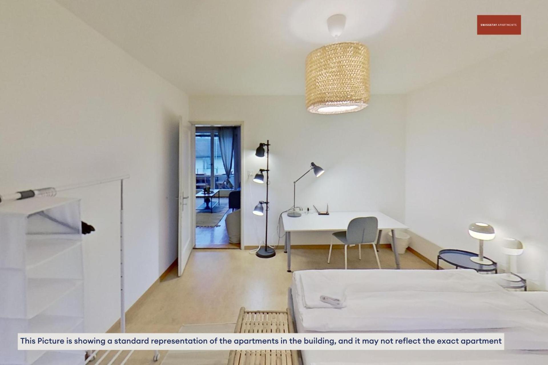 Charming 15 Mins From Life Apartment