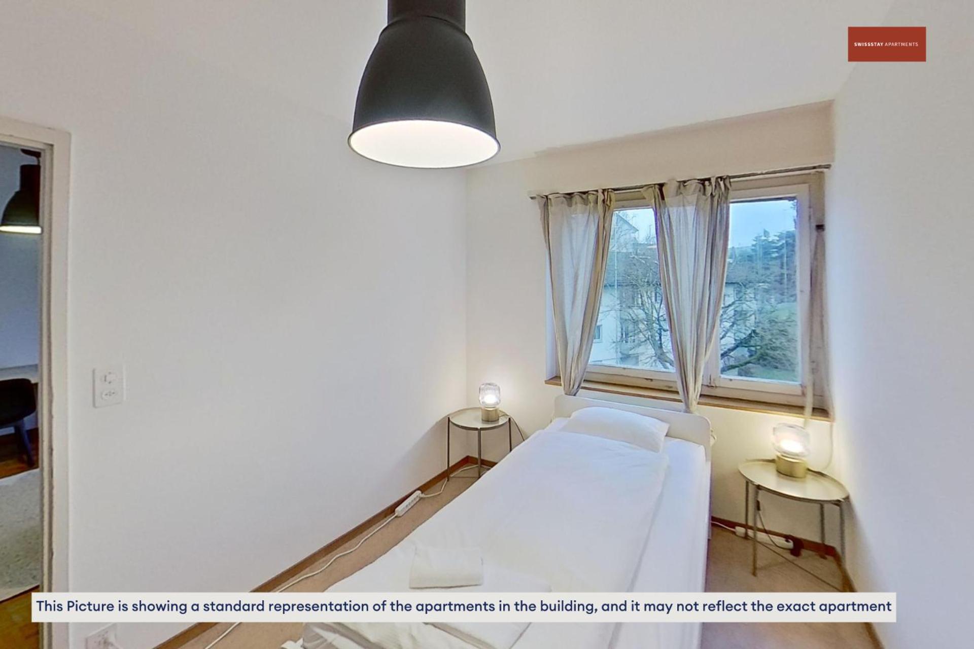 Charming 15 Mins From Life Apartment