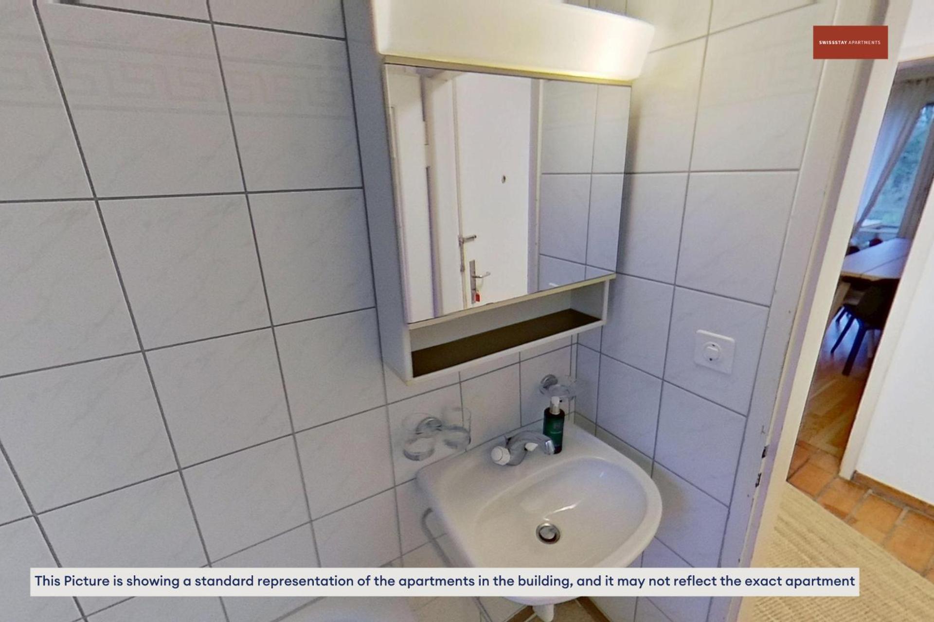 Simple 2 Bedroom With Essentials Zürich