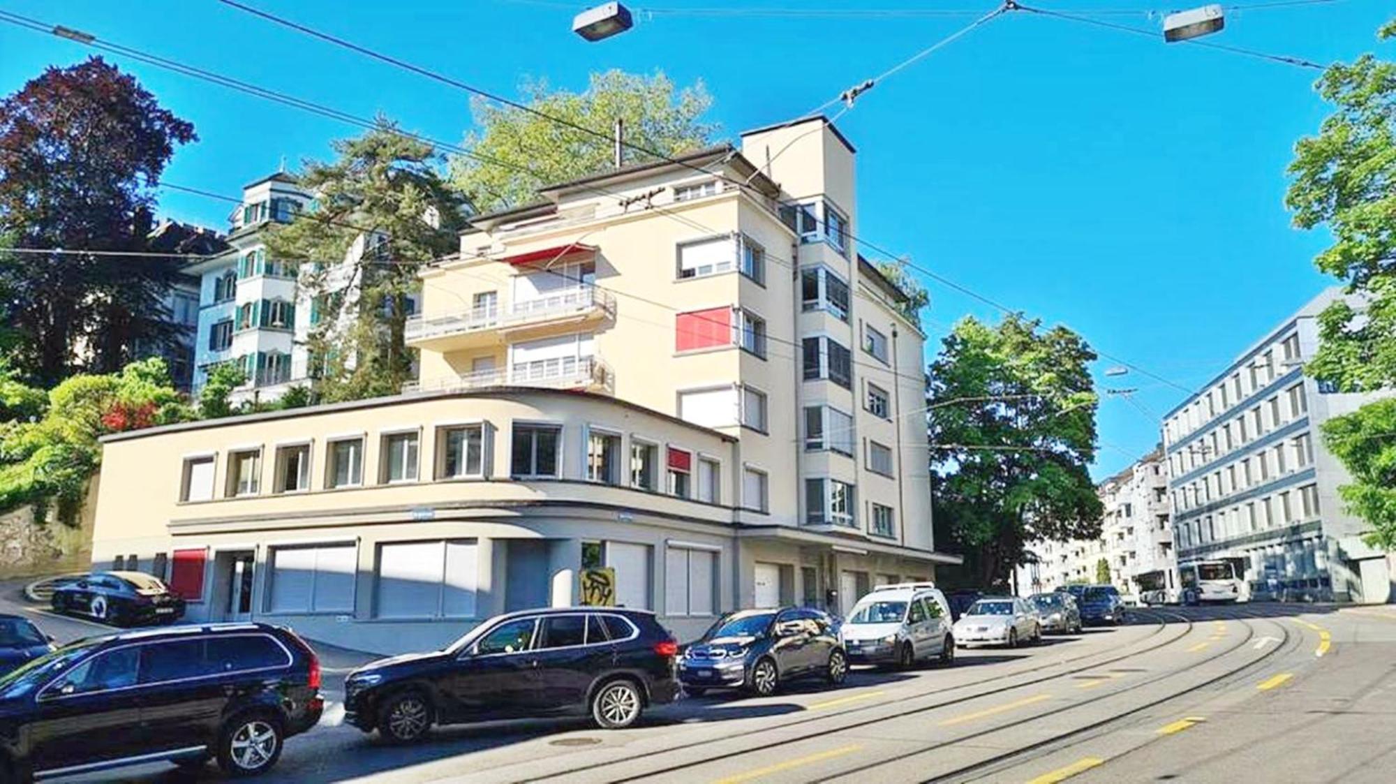 Homestay Downtown - Large, Quiet Private 