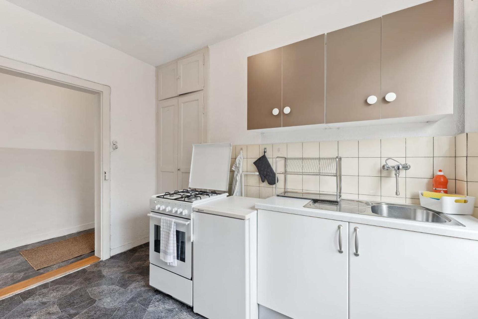 Apartment Basic 2br With Full Kitchen Zürich