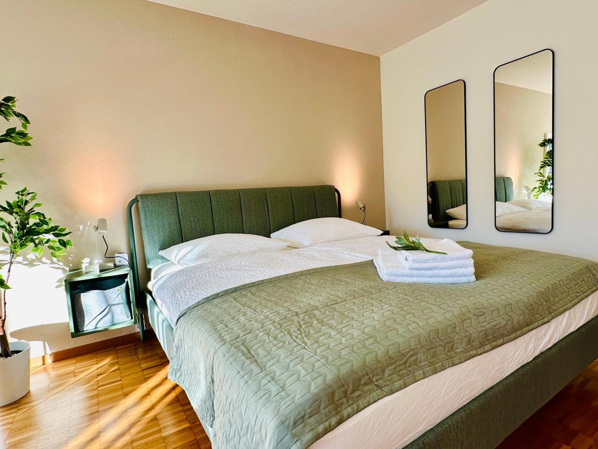 New With Sunny Terrace & Air Condition *