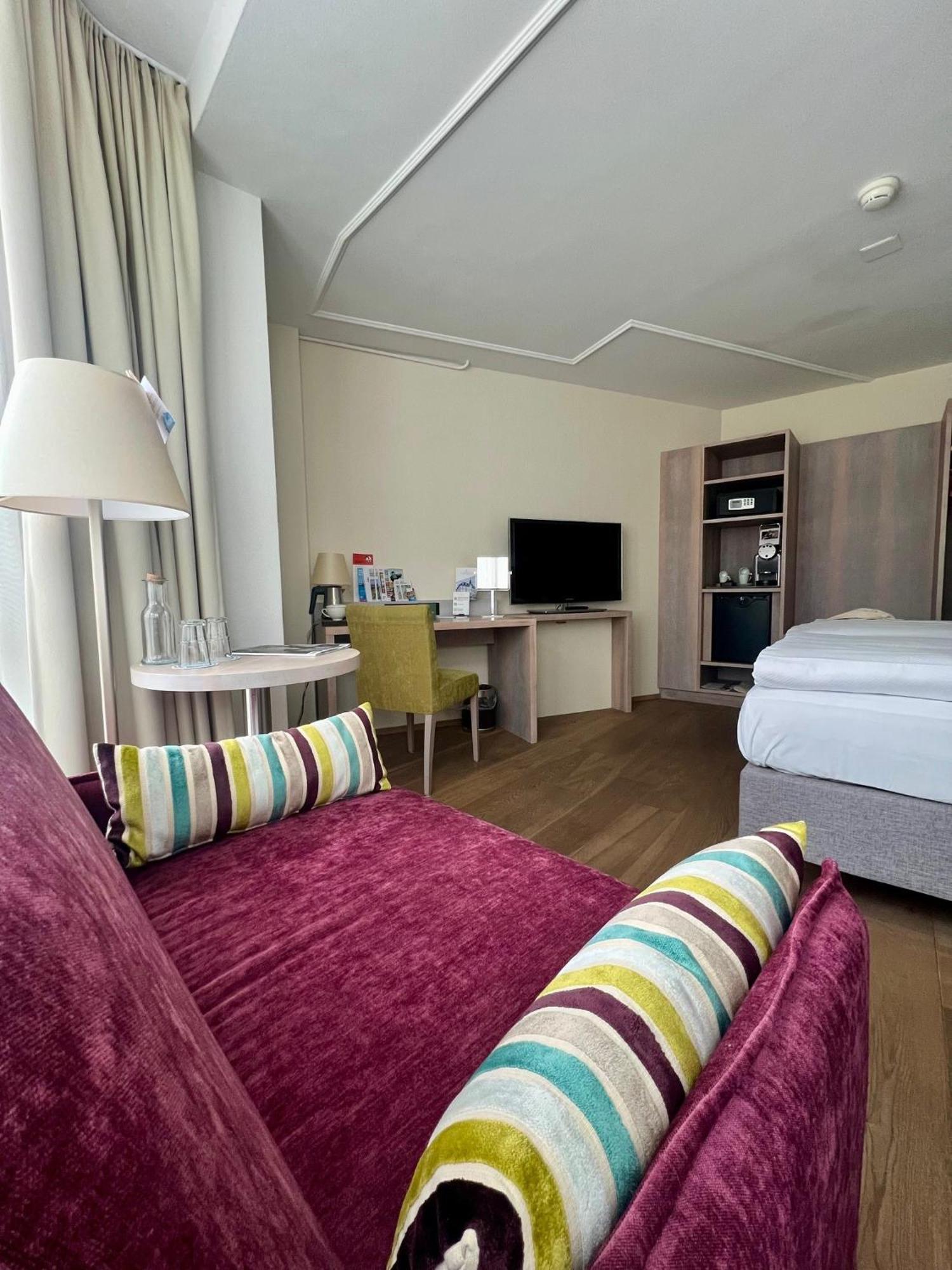 Platzhirsch - Downtown Boutique & Sushi Lounge