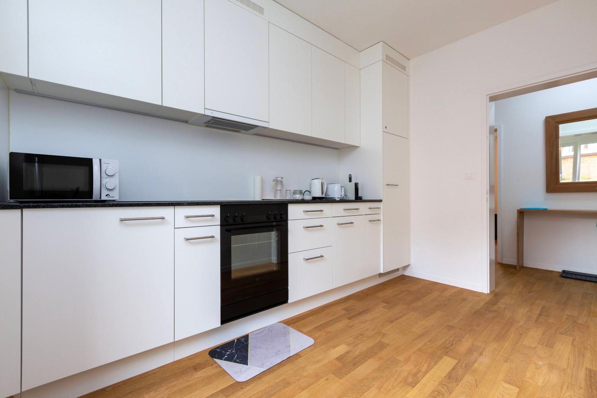 Kaya 1b Zurich