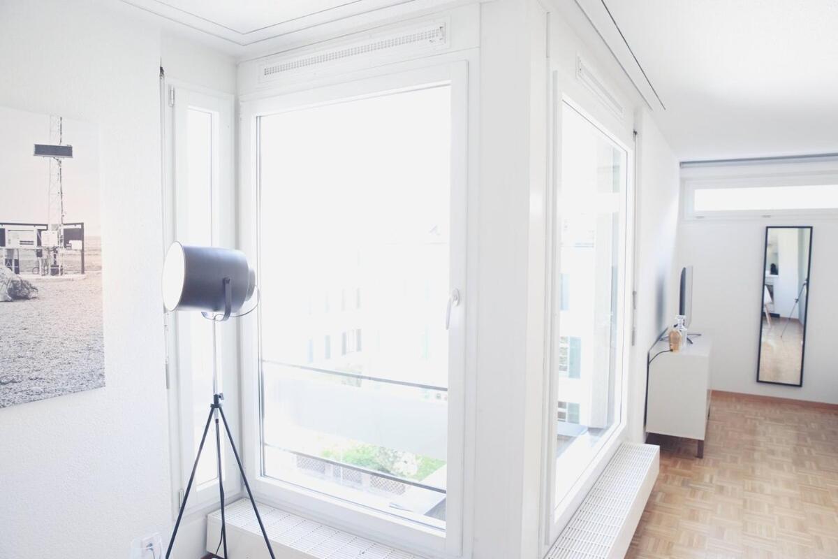 Charming In The Centre - Art 14 * Zurich