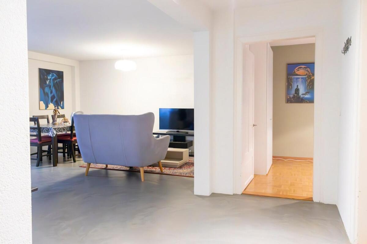 2 Bedroom Aus41-4f- 8045