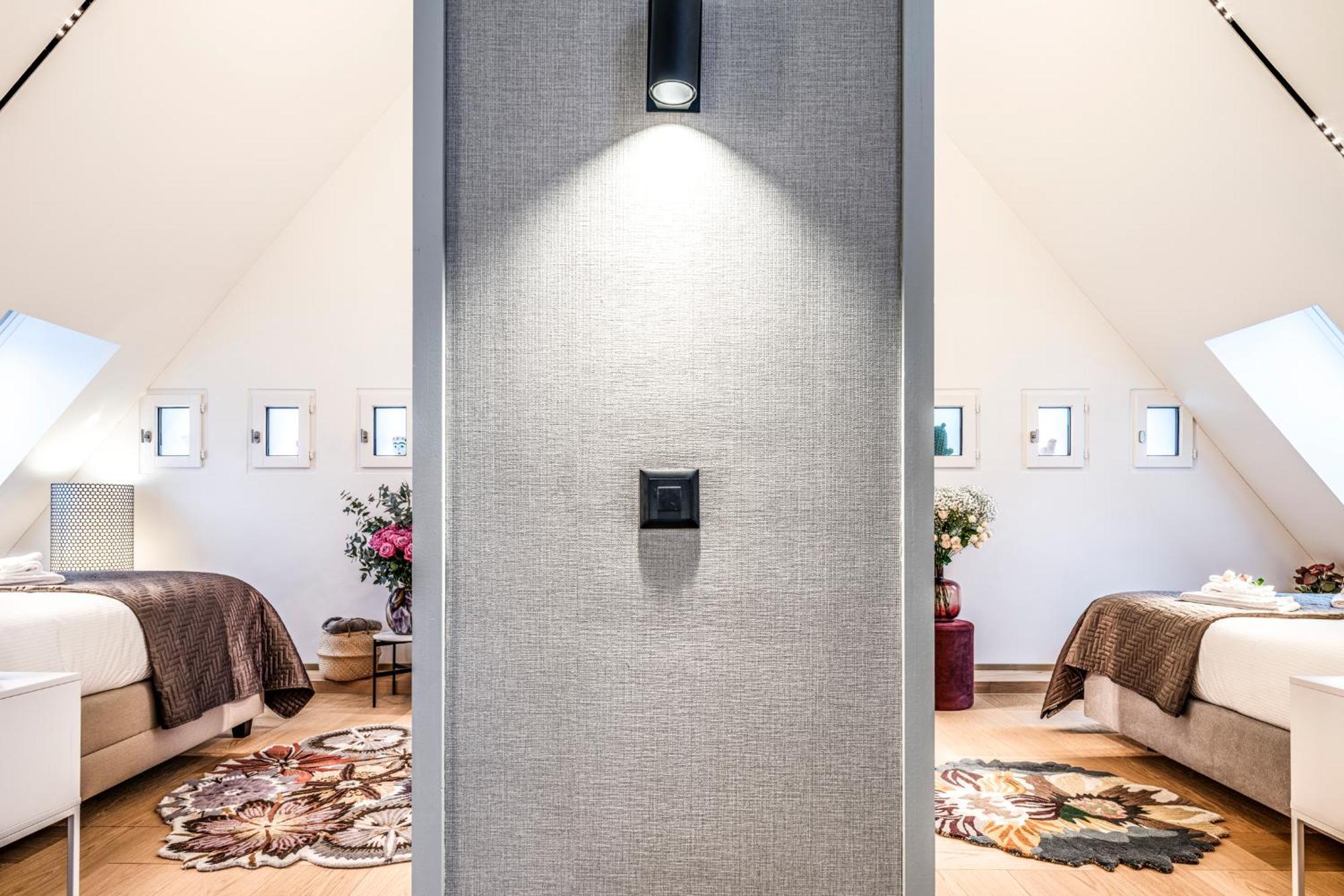 Bahnhofstrasse Designer Penthouse Private Rooftop