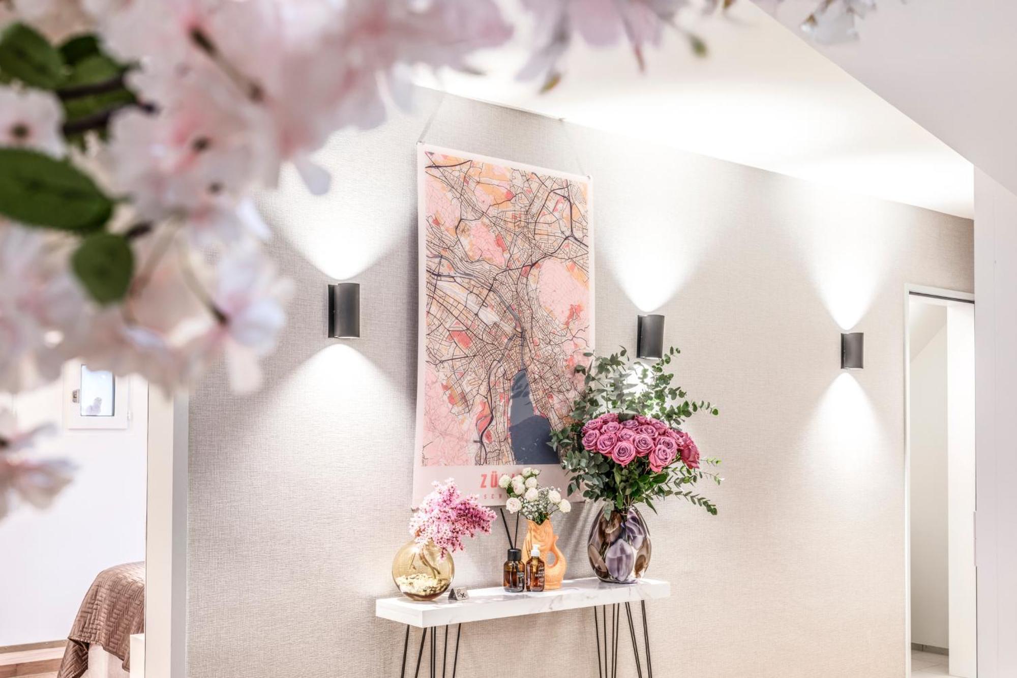 Bahnhofstrasse Designer Penthouse Private Rooftop * Zurich