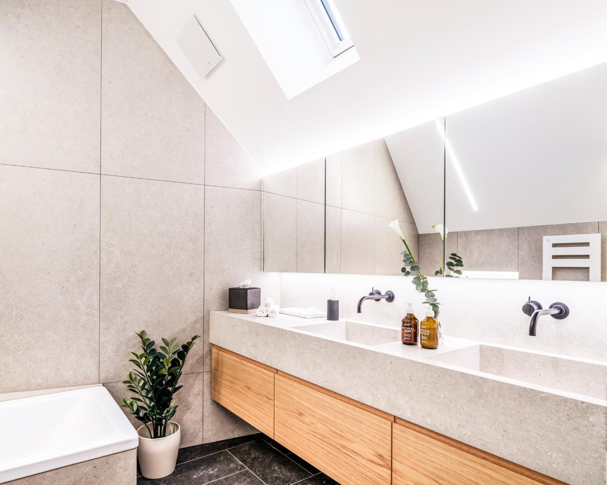 Bahnhofstrasse Designer Penthouse Private Rooftop * Zurich