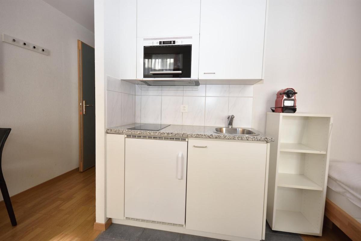 Cute In The Center - Stork 23 Apartment *