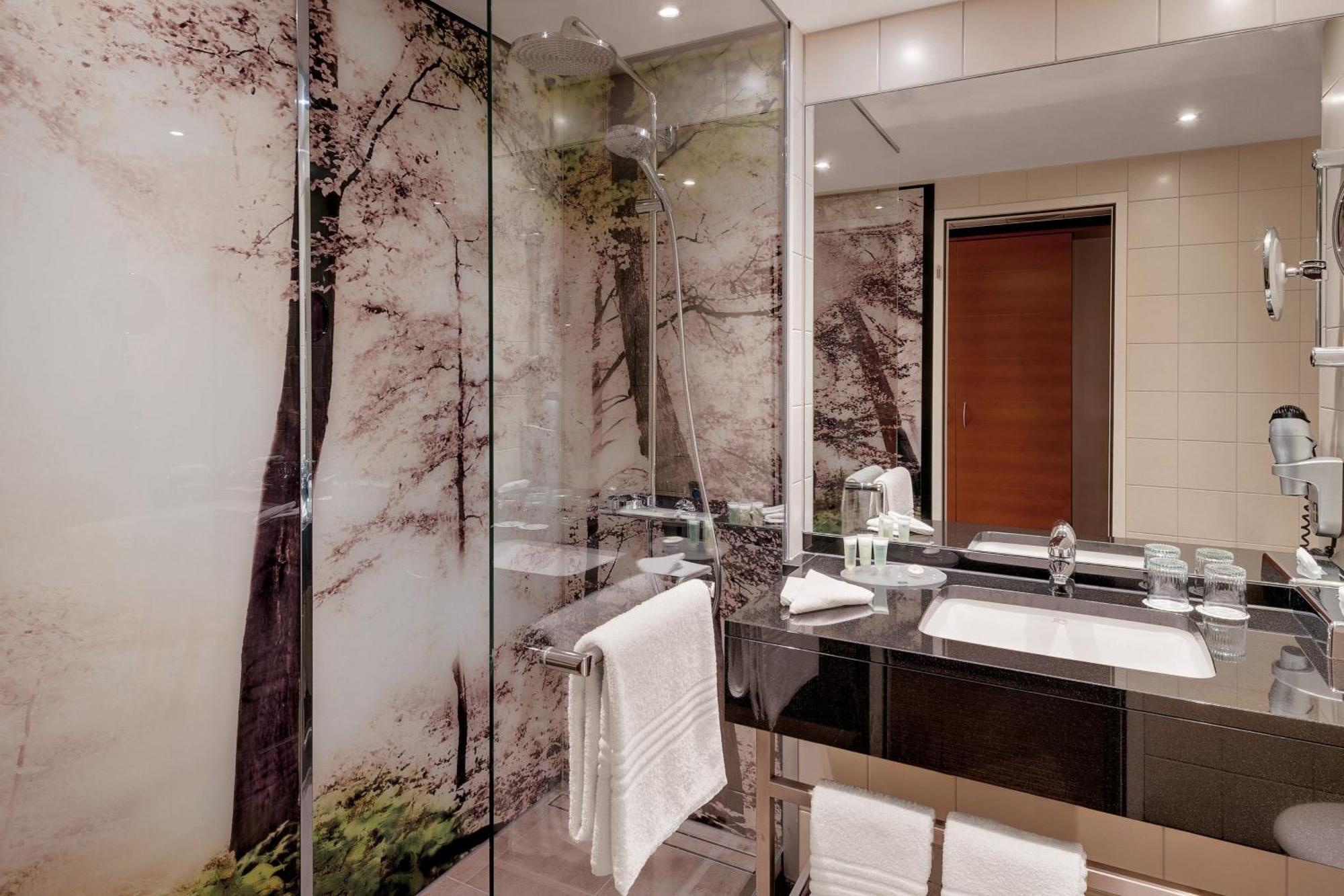 Courtyard By Marriott Nord 4*