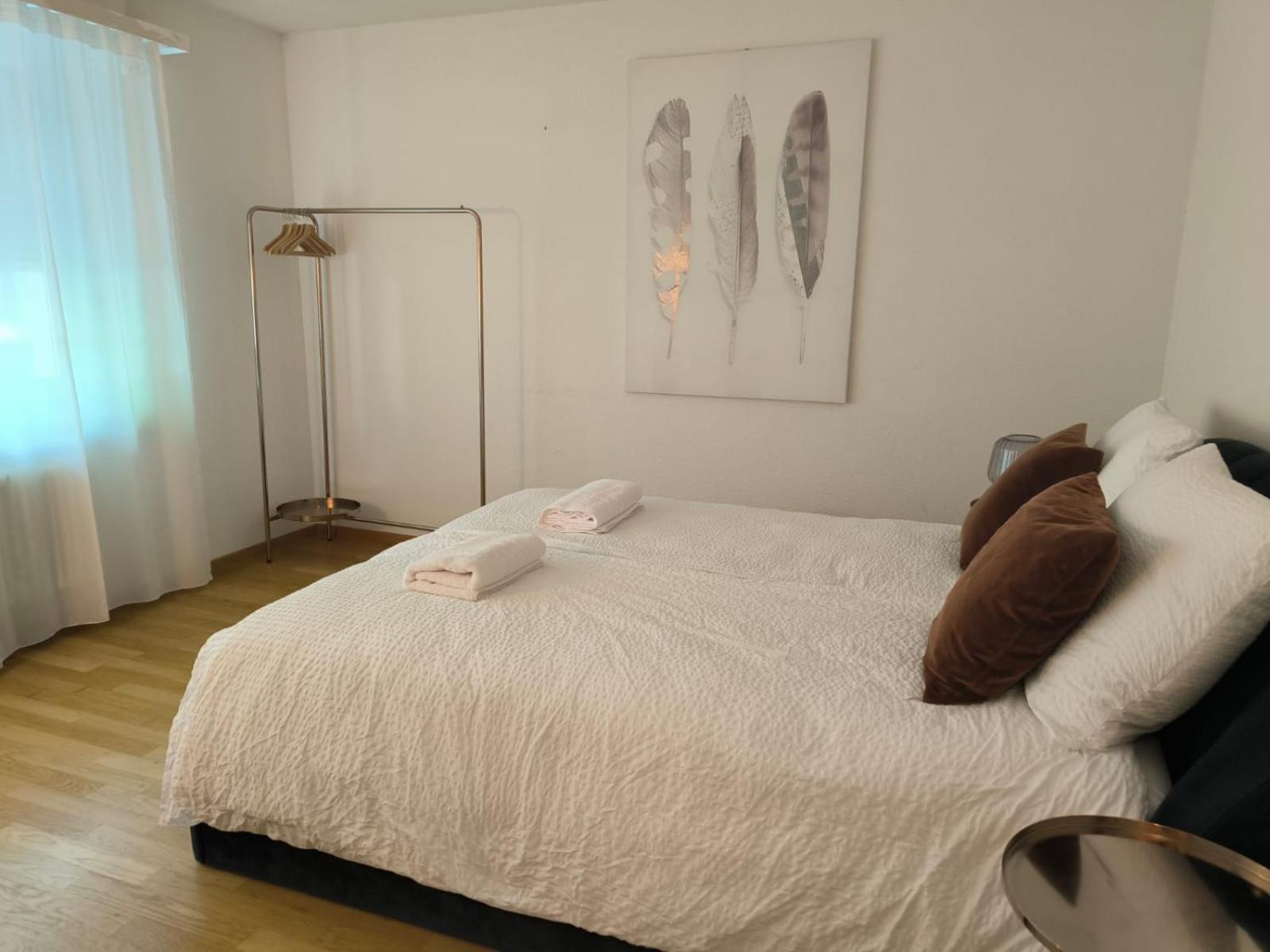 Apartment In West