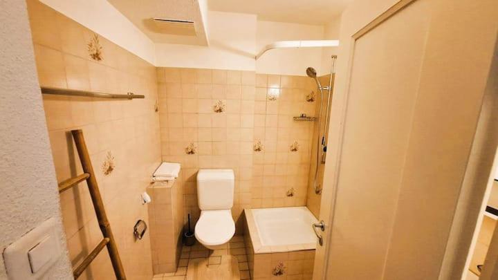 Spacious 2 Bedroom With Balcony Alt 153 - Self Checkin *