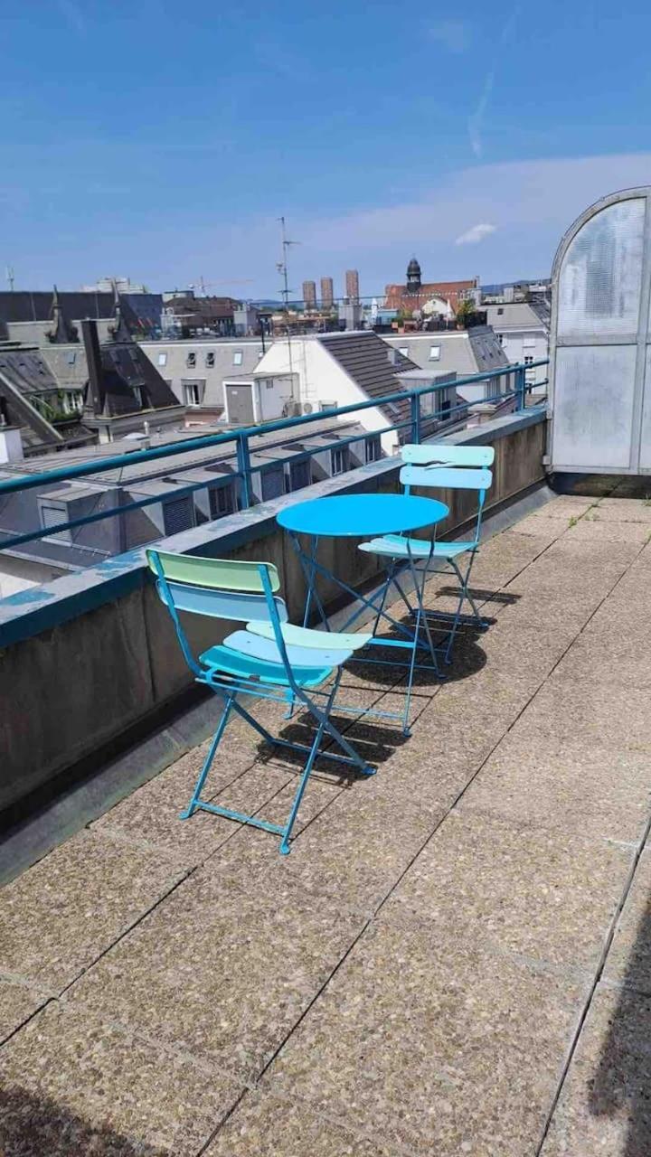 Center In Downtown With Balcony Bad Mull Apartment *