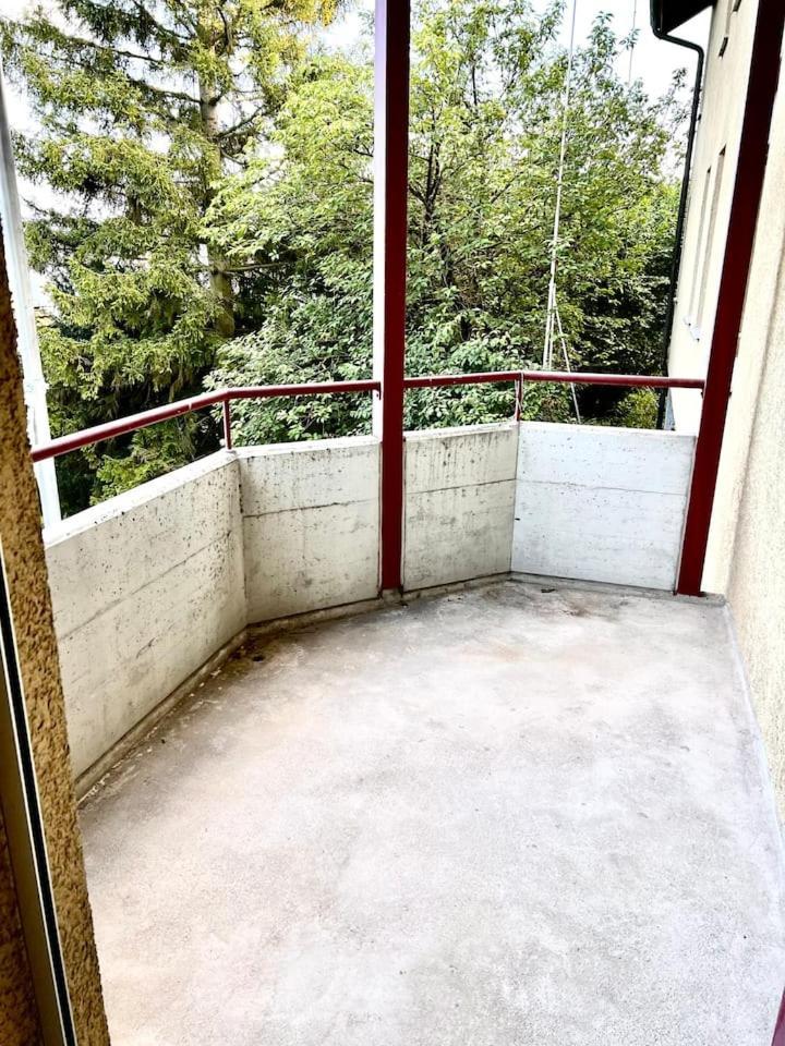 Apartment With View And Balcony In The Center Of Hwa Zurich