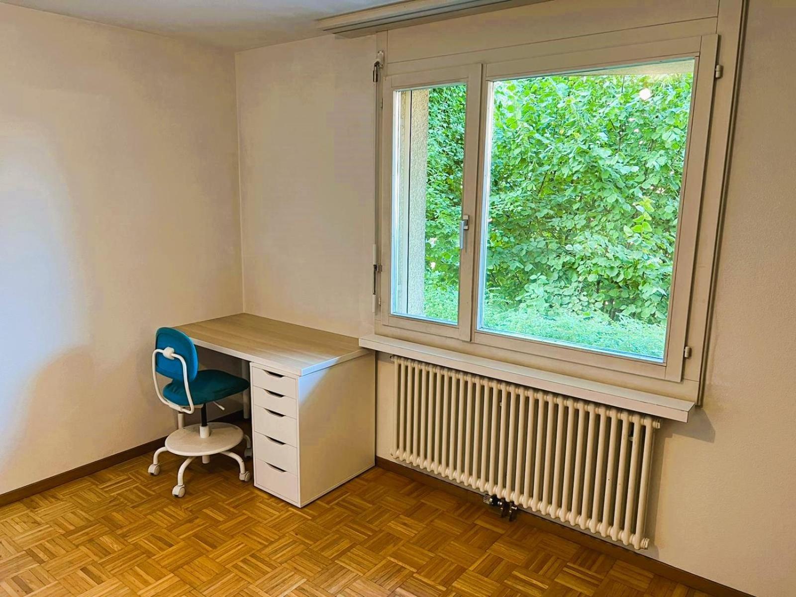 Large Flats, Hwa - Self Checkin *