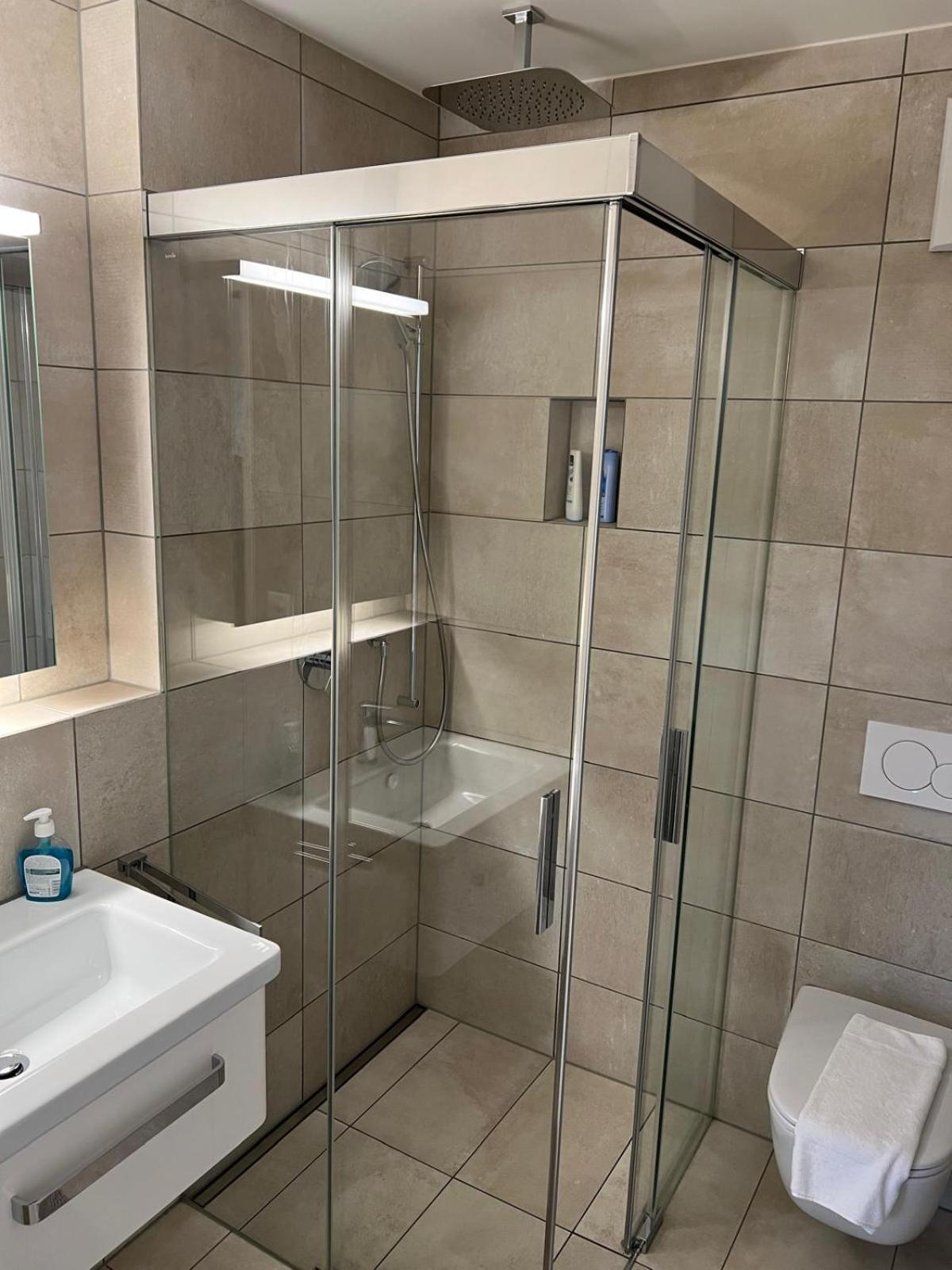 Stunning Apartments, Bernina - Self Checkin Apartment *