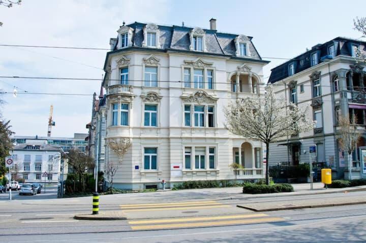 Renovated Near Sees - Self Checkin *