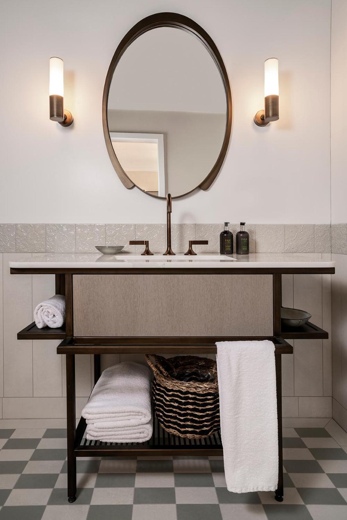 Small Luxury Ambassador 4* Zurich