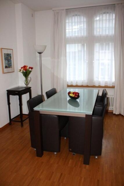 Charming Flat, Near - Fb9