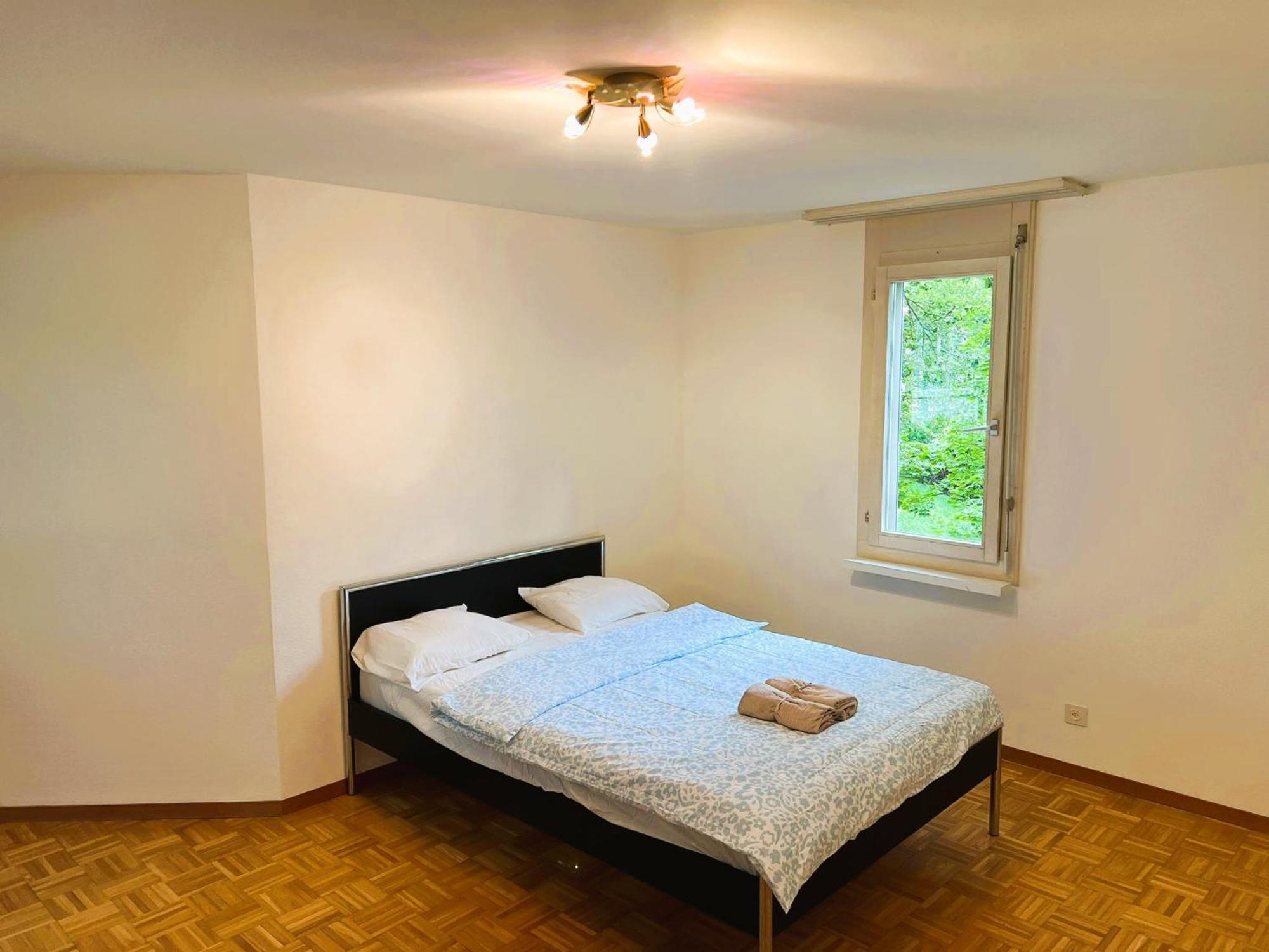 Apartment With View And Balcony In The Center Of Hwa Zurich
