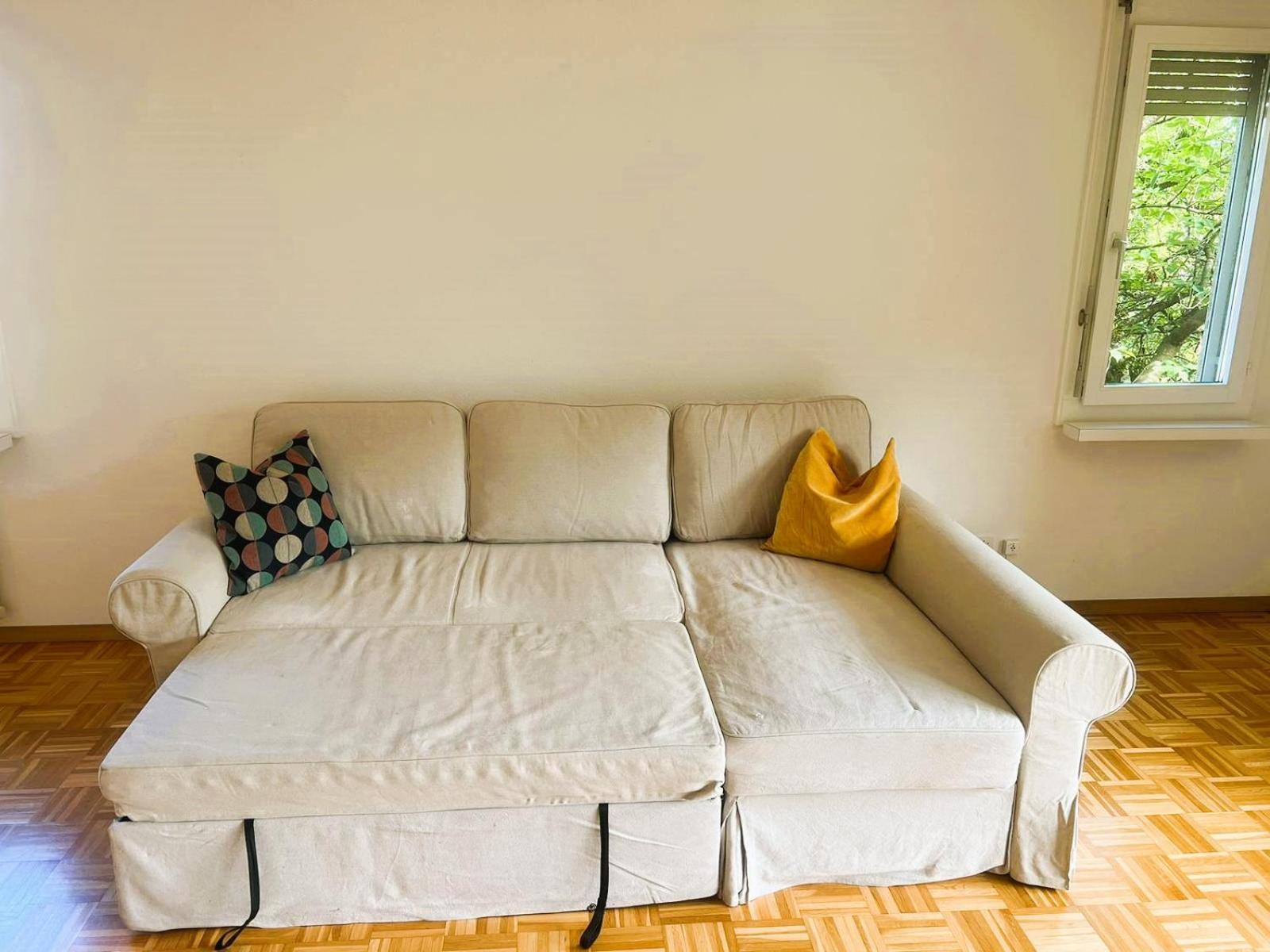 With View And Balcony In The Center Of Hwa Apartment