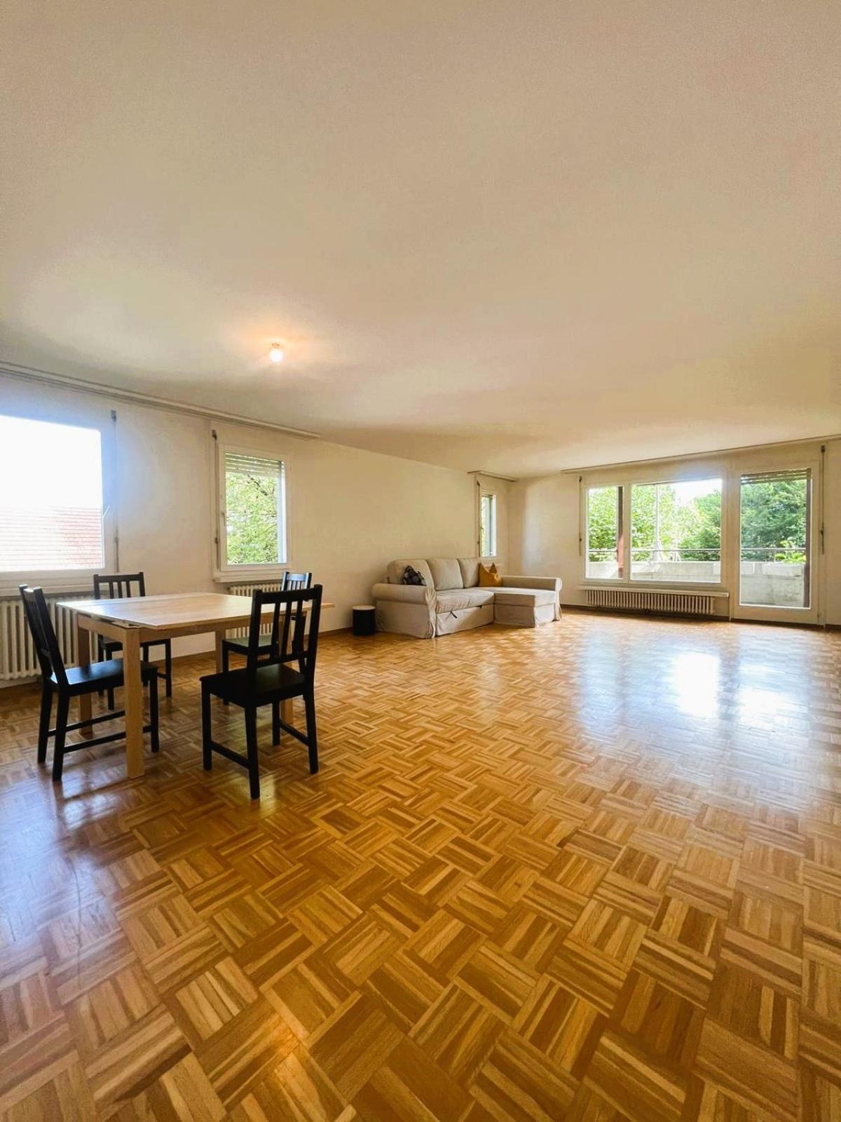 Apartment With View And Balcony In The Center Of Hwa *