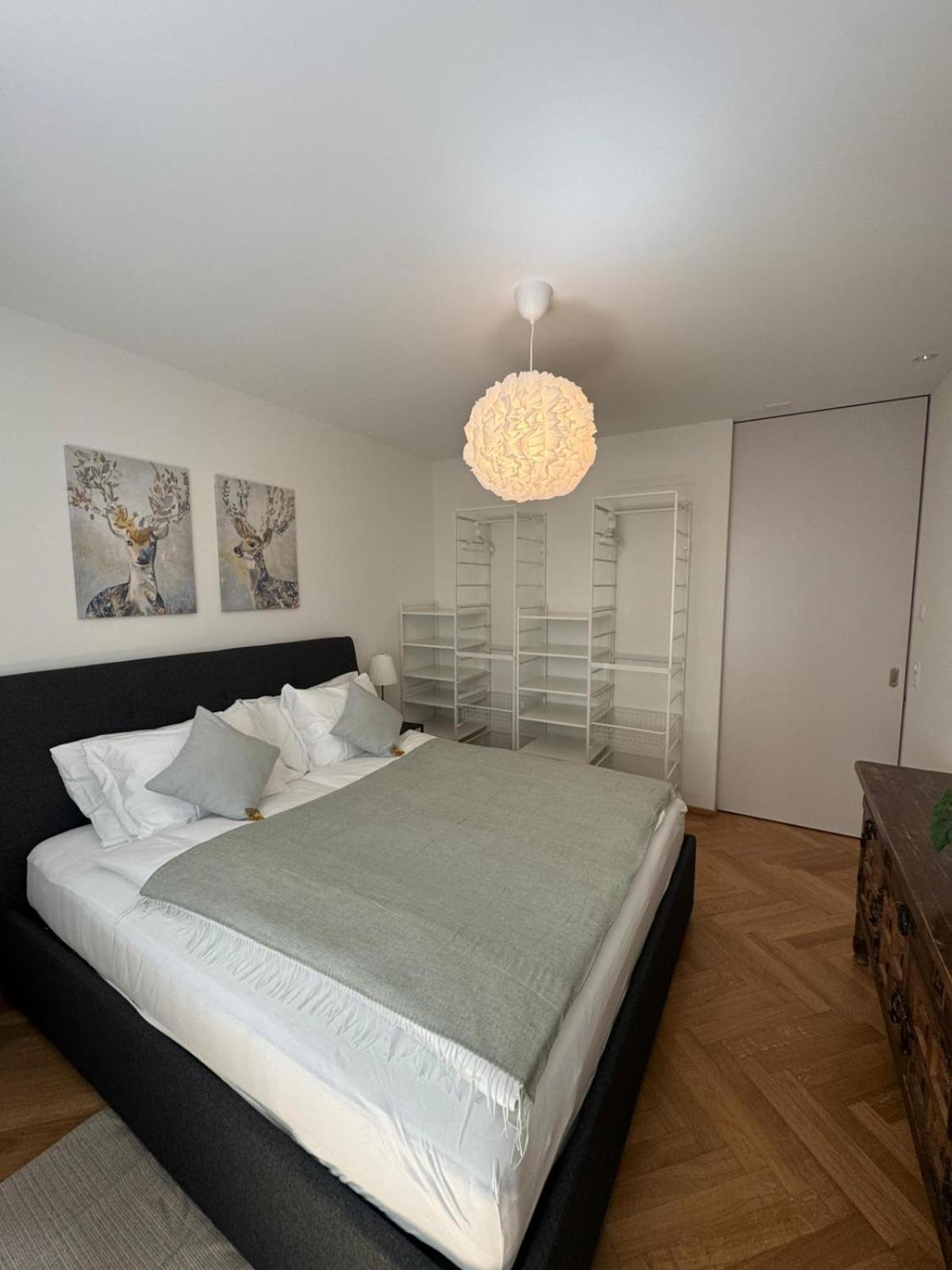 Station Apartment, 2 Bedroom & Sofabed