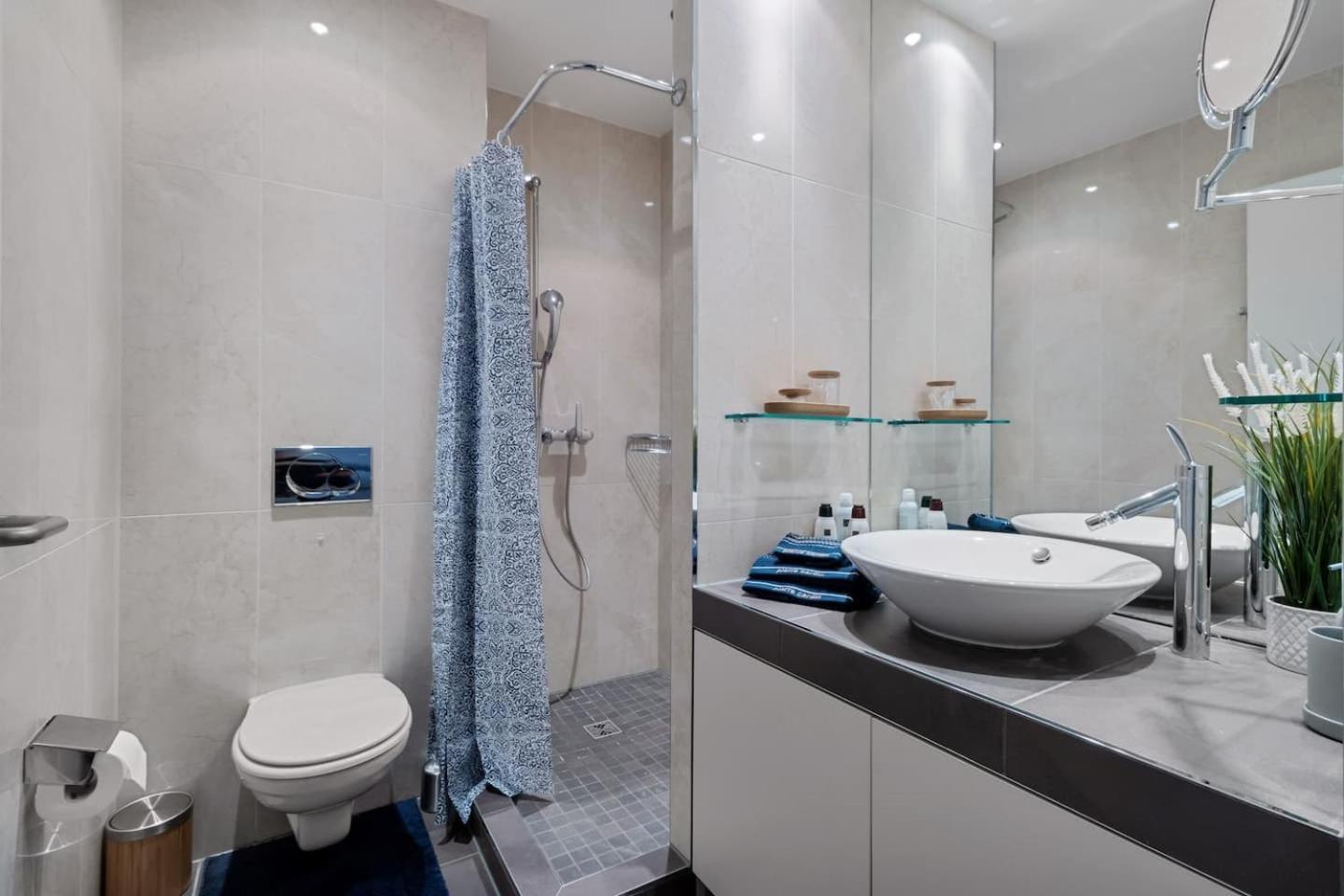 Apartment Boutique King Size Bed 700mbps Smart Tv Zurich