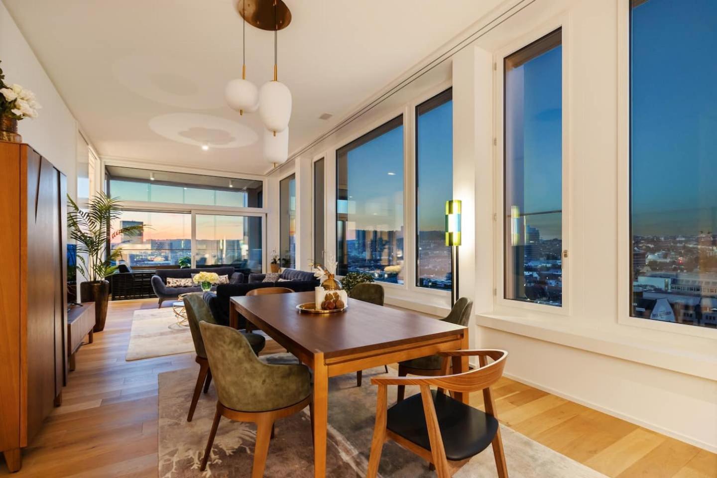 Apartment Btqleadingluxurypenthouse&garage *