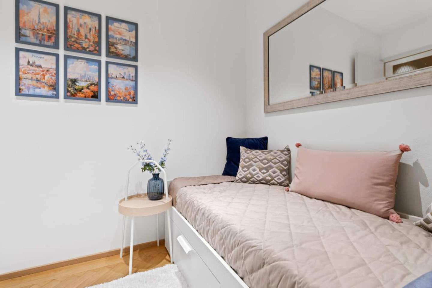 Apartment Btqcentralacfreeparkingterrace *