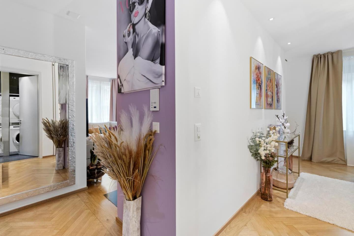Btqluxtoplocationacfreeparking Apartment