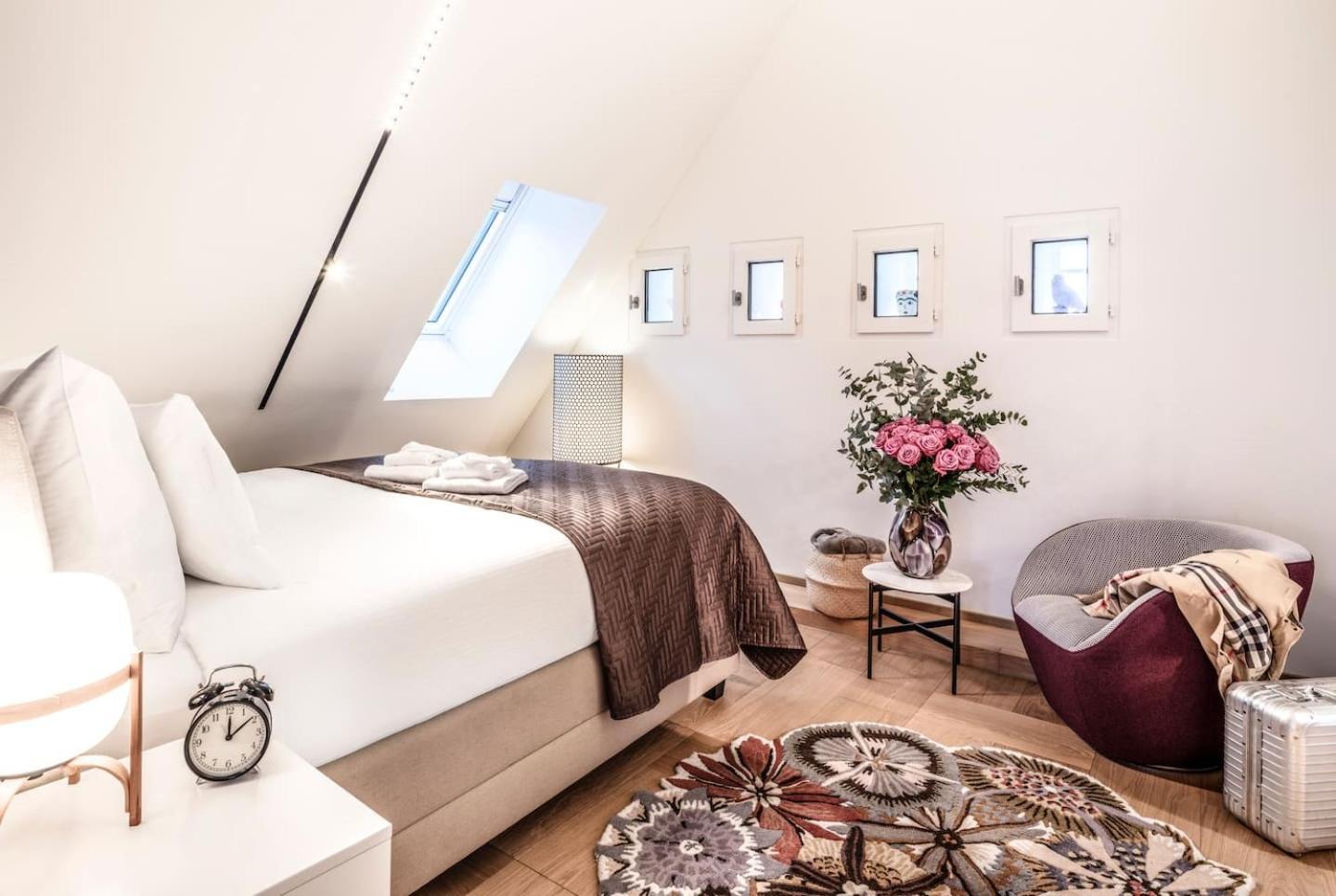 Bahnhofstrasse Designer Penthouse Private Rooftop * Zurich