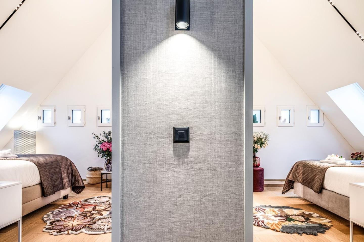 Bahnhofstrasse Designer Penthouse Private Rooftop Apartment *