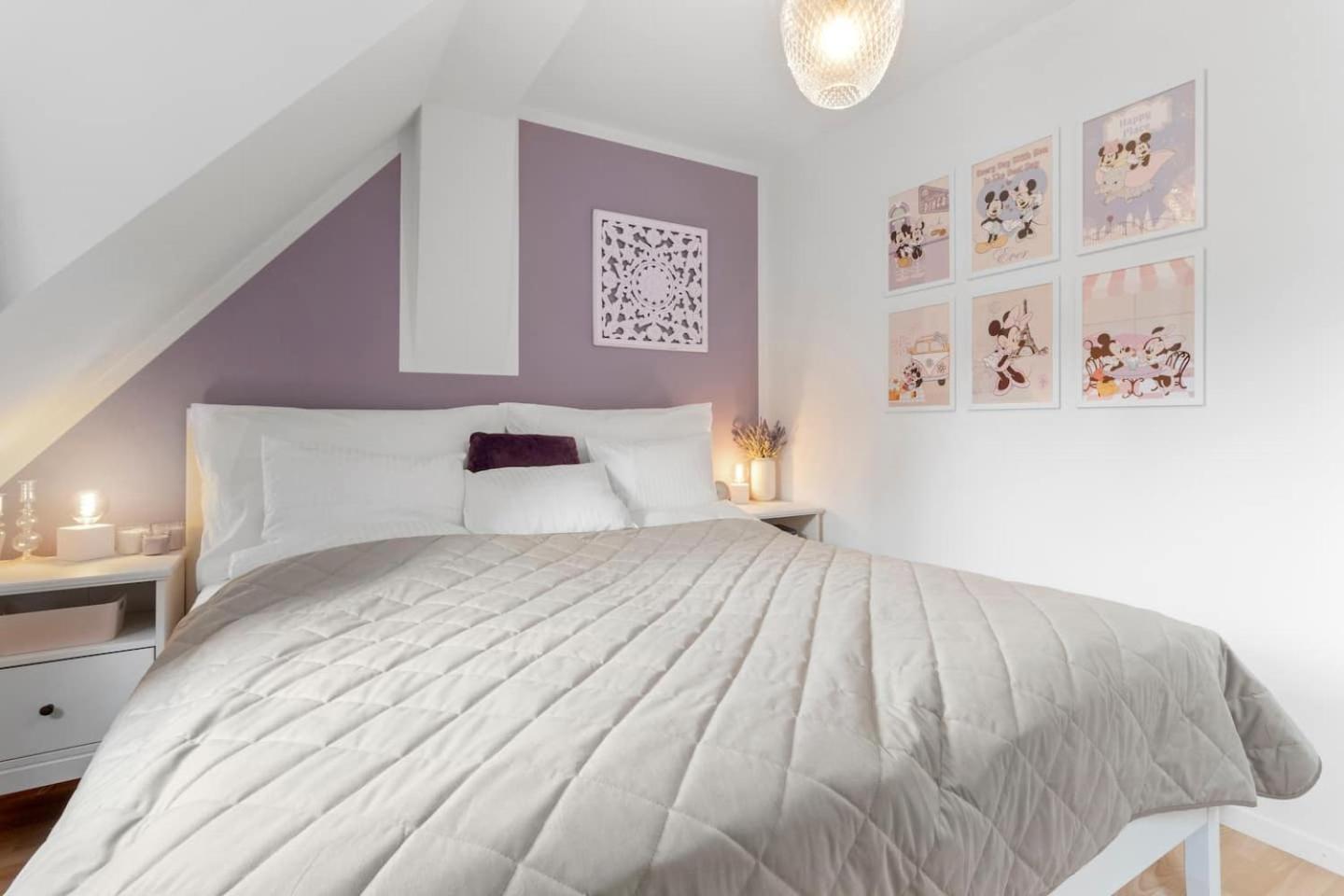 Value Location Ac Free Parking