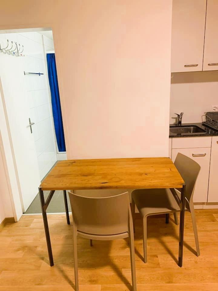 Center Next To Hb Main Train Station La - Self Checkin Zurich