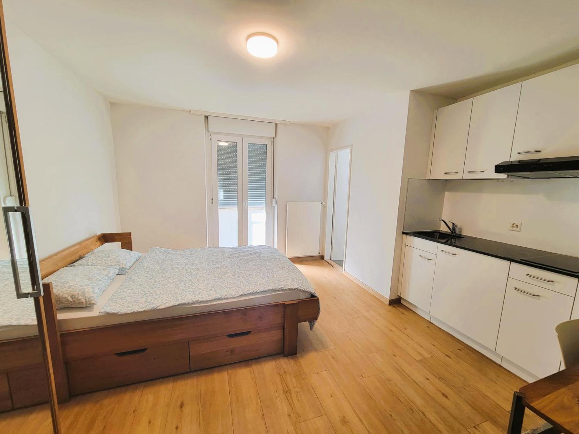 Apartment Center Downtown Next To Hb Main Train Station Neu