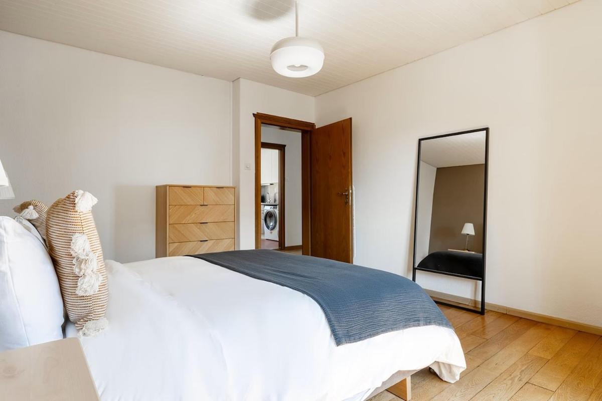 Saint - 90 Qm, 3 Schlafzimmer, Balkon & Kostenloser Parkplatz * Zurich