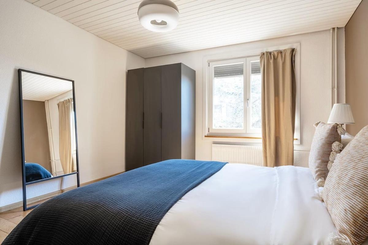 Apartment Saint - 90 Qm, 3 Schlafzimmer, Balkon & Kostenloser Parkplatz *