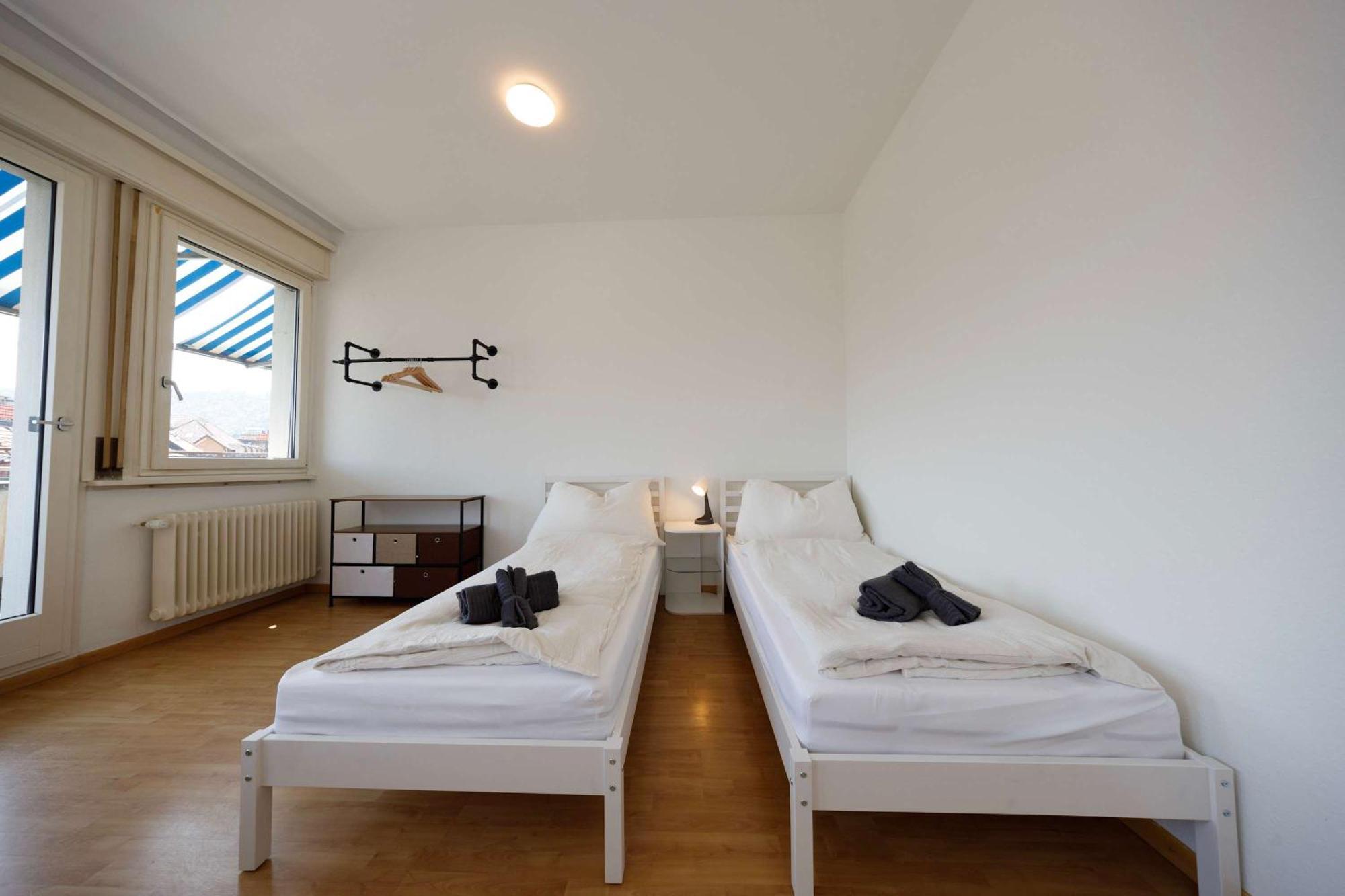 Spacious Huge Terrace & Views