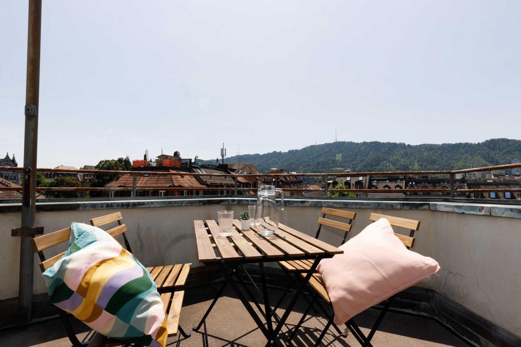 Apartment Spacious Huge Terrace & Views