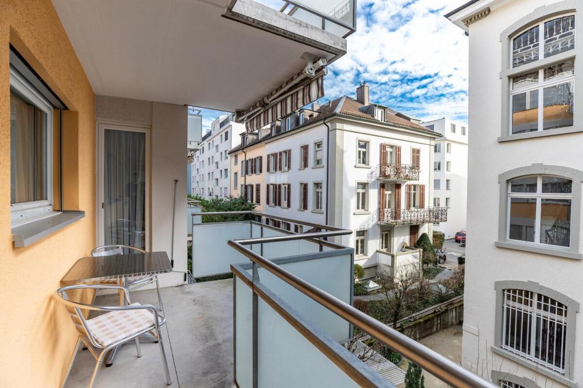 Apartment 1br Near And Very - Hoesch 13 *