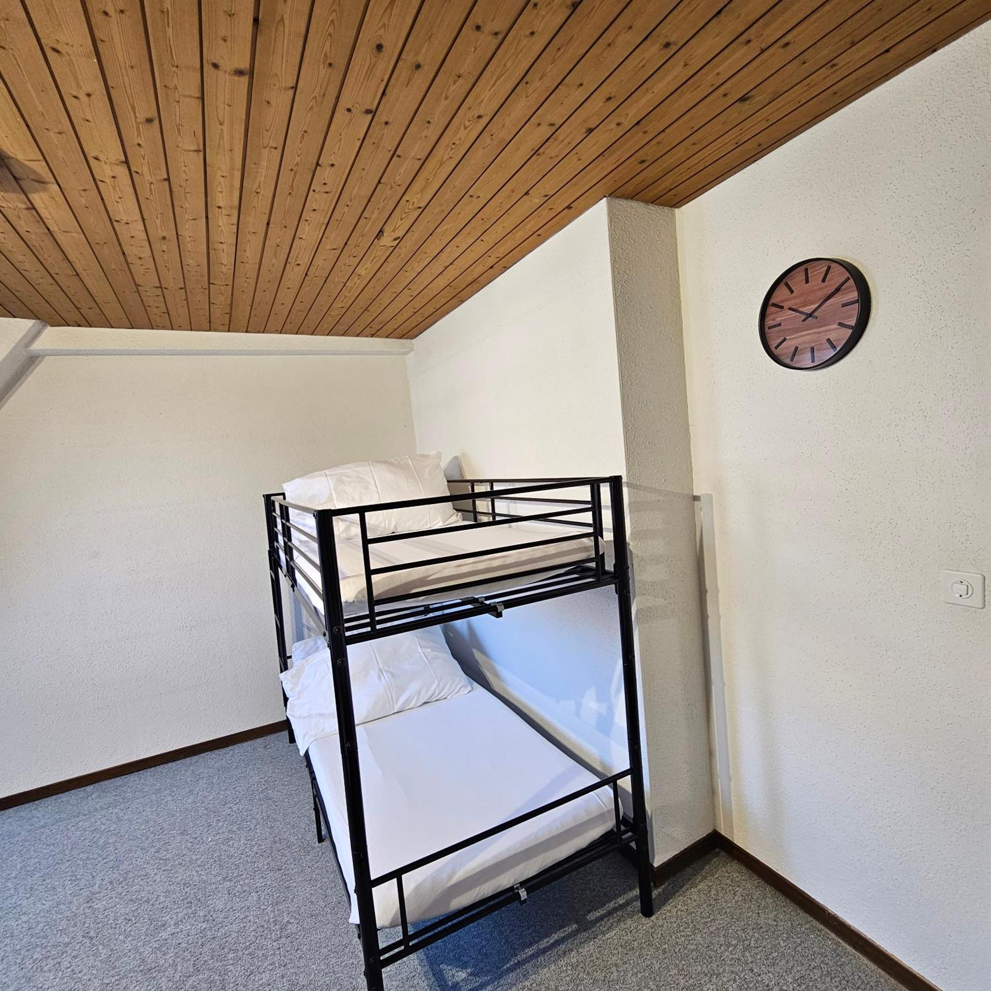 Hostel Popup Trainstation Hb