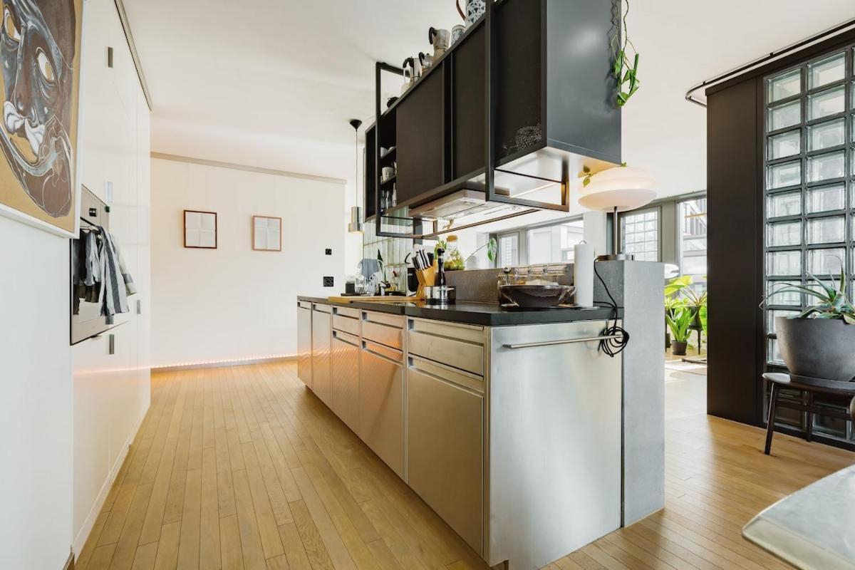 Art Loft Downtown Apartment *