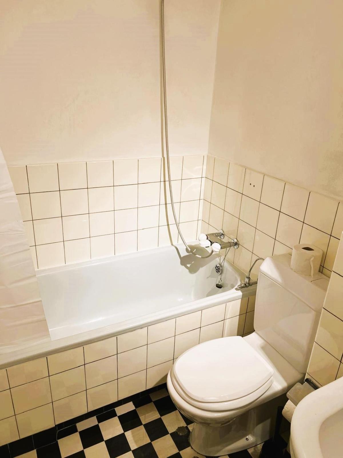 Center Flats With Balcony & Garden View Rigi - Self Checkin Apartment