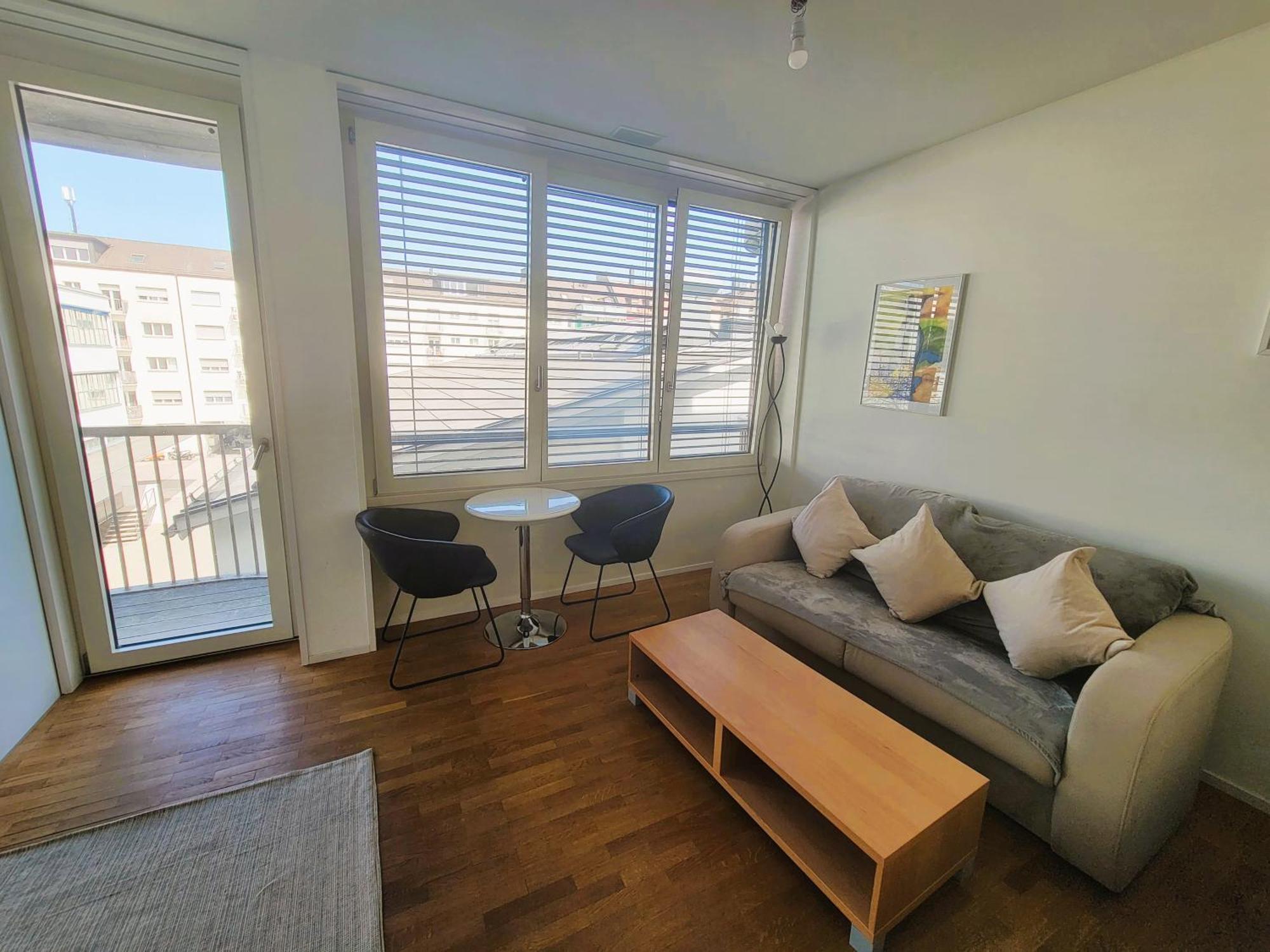 Stylish With Balcony Self Check-in A Hoh Apartment *