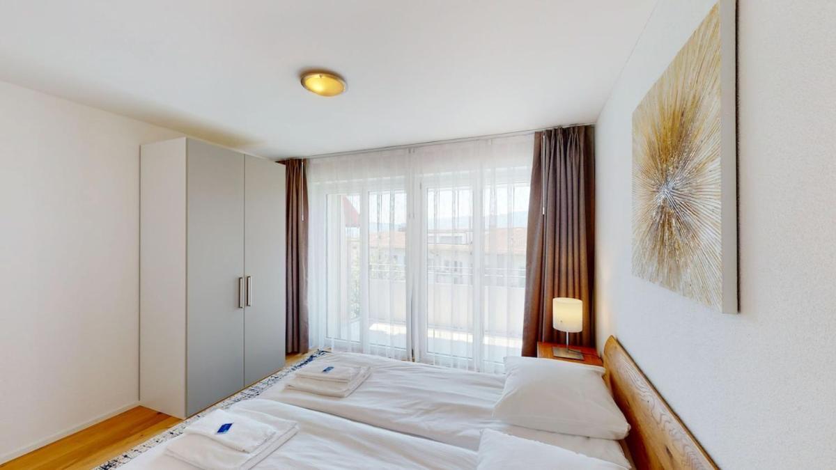 Amazing, Central, Sunny 1br Flat - Sun 12 Apartment