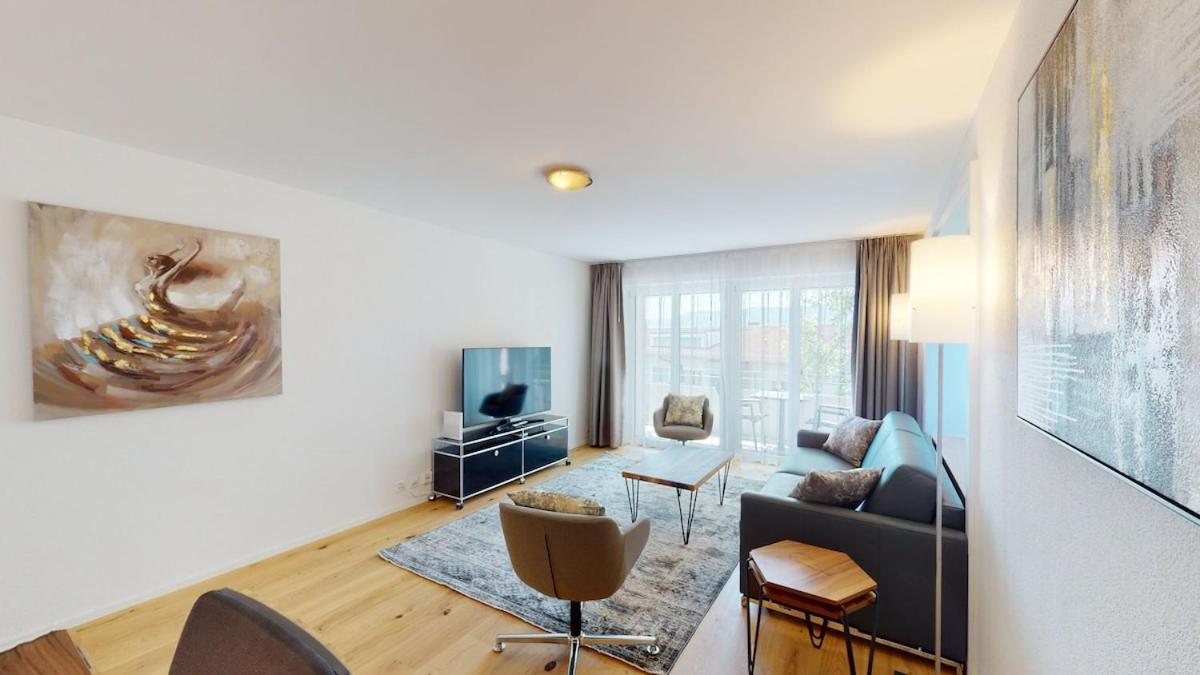 Amazing, Central, Sunny 1br Flat - Sun 12 Apartment